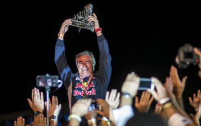 Carlos Sainz gana su segundo Dakar y sigue haciendo historia