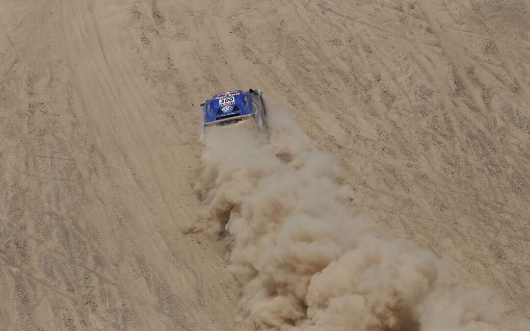 VOLKSWAGEN INICIA LA SEGUNDA MITAD DEL DAKAR CON UN TRIPLETE