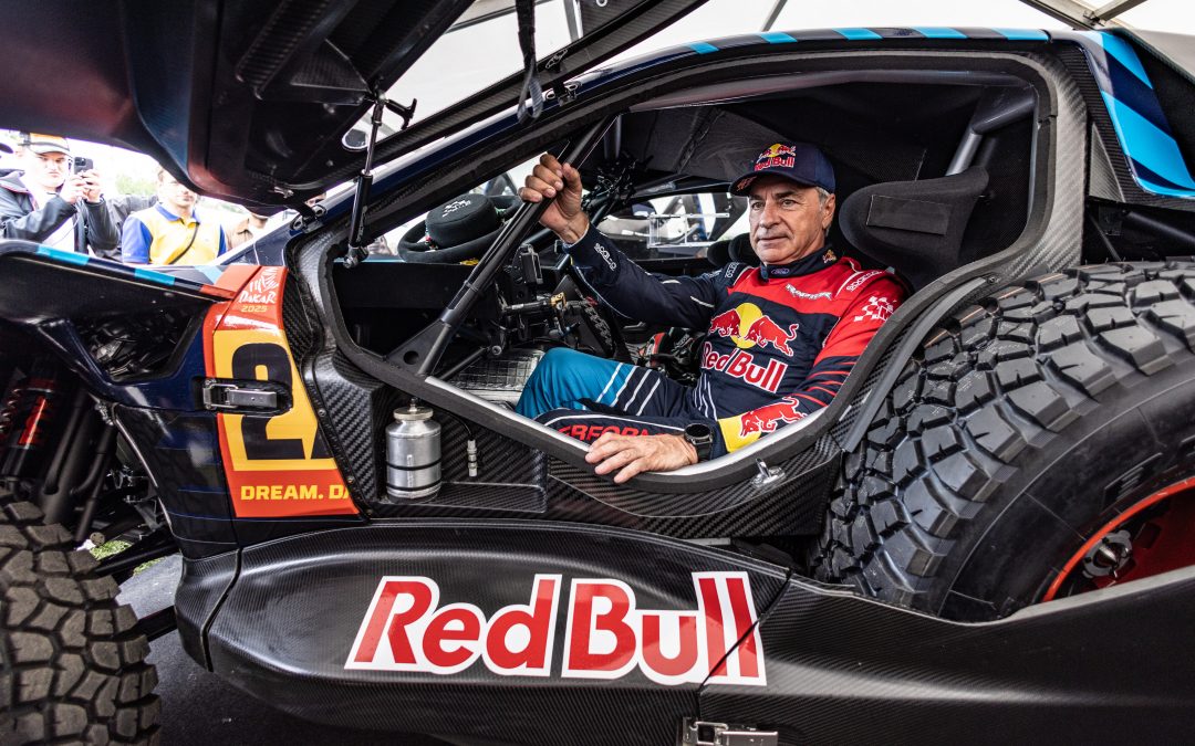 Carlos Sainz for the Dakar 2024 with Ford