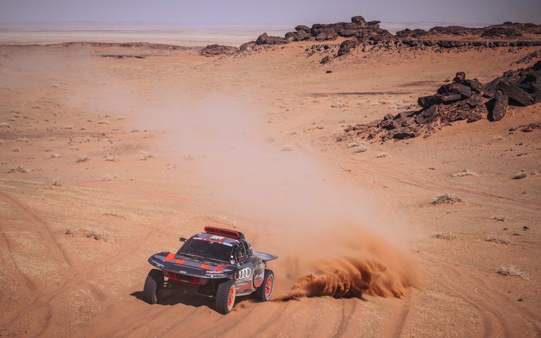 Carlos Sainz fourth in the eighth stage consolidates his lead